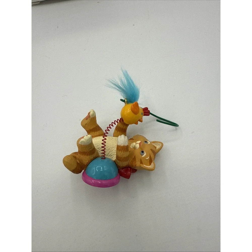 Hallmark Keepsake 2011 Mischievous Kittens Cat Toy Xmas Ornament 13th in Series